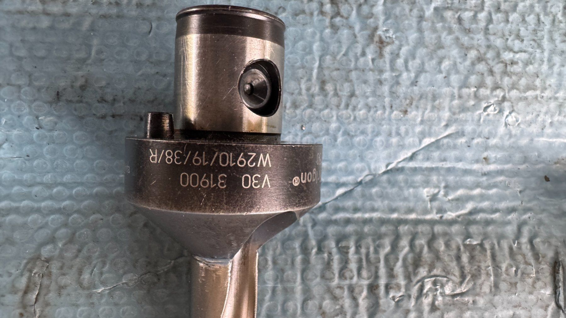 Tutti gli attrezzi: Wendeplattenbohrer mit VDI 30 Halter KOMET – Usato da Magden venduto da Fmtech 4
