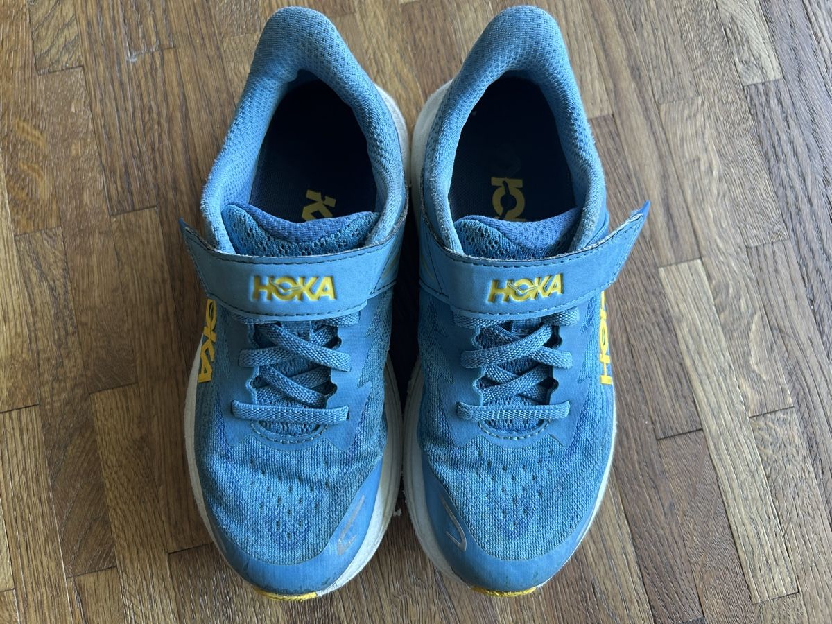 Scarpe per ragazzi: Hoka Laufschuhe gr. 32.5 – Usato da Kriens venduto da Exberlinerz 1