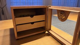Kleiner Humidor mit Glastür, Hygrometer und Zubehör