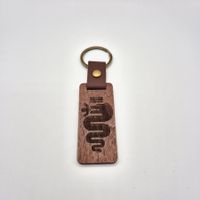 🪵 Holz-Schlüsselanhänger mit Lasergravur "ALFA ROMEO"