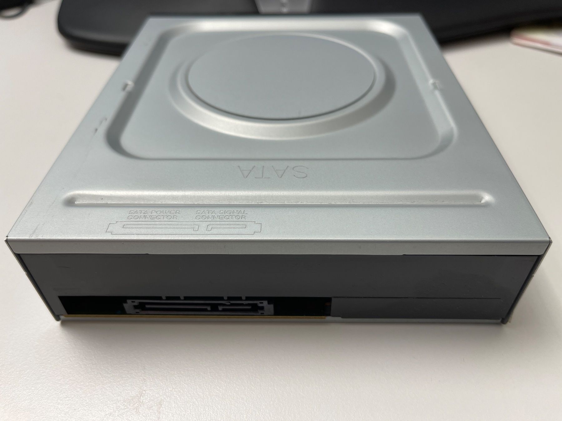 LG PCs: LG GH22NS40 BBB 22x DVD RAM Brenner Rewriter – Gebraucht aus Ehrendingen von  1