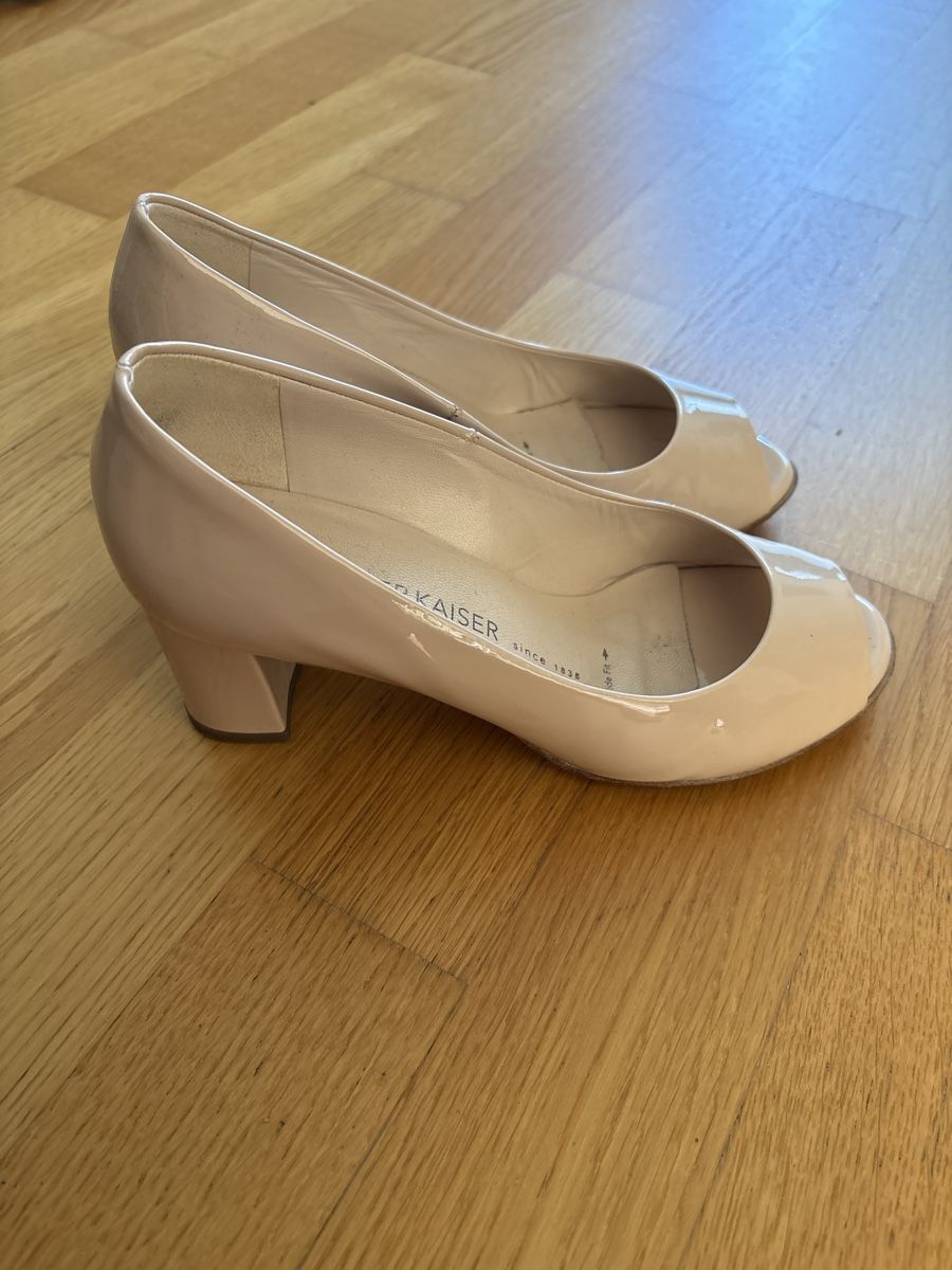 Kaiser Scarpe da donna: Peter Kaiser Wide Fit Nude Heels - Size 3.5 – Usato da Allschwil venduto da tradetabicyclette 2