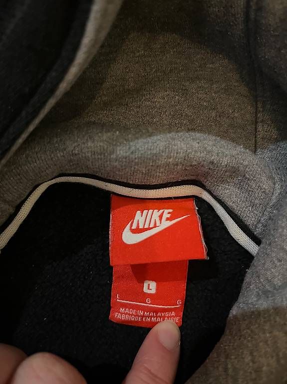 Pullover & Sweatshirts: Gros pull/ Hoodie Nike – Gebraucht aus Champagne von Marie2108 2