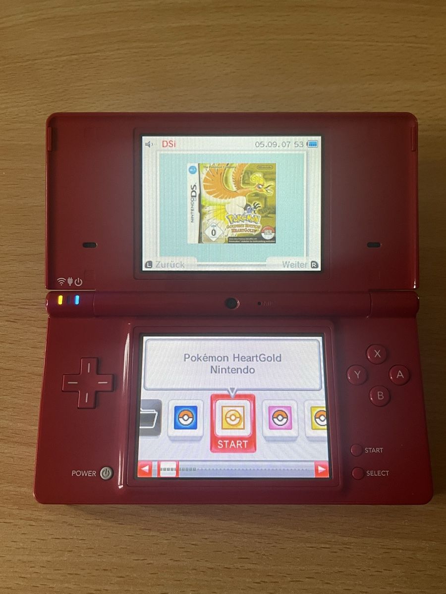 Nintendo Console: Nintendo DSi mit Pokémon Games – Usato da Dielsdorf venduto da RetroMeister 5
