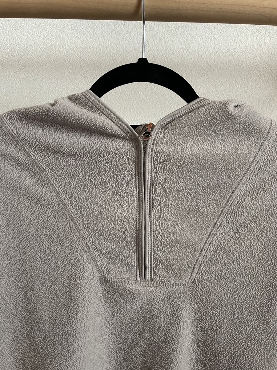 H&M Maglioni & Felpe: H&M Basic Fleece Pulli, Grau, Grösse S – Usato da Disentis/Mustér venduto da sil_nx77 2