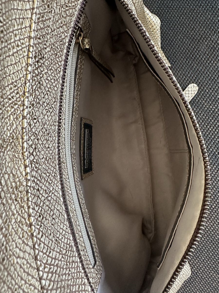 Borse da donna: Goldtasche – Usato da Bäch SZ venduto da ruslena29 6