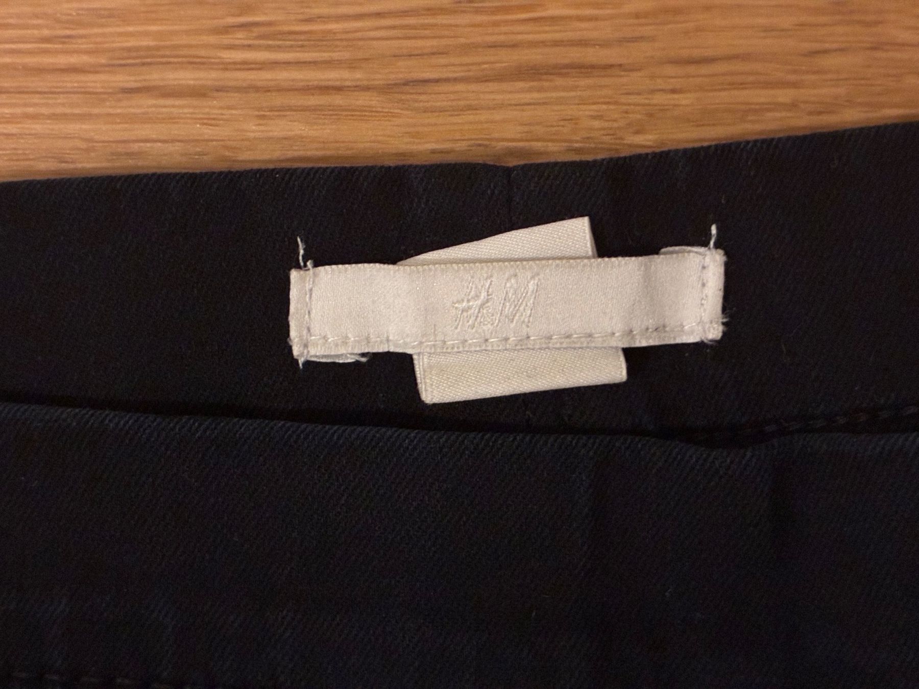H&M Pantalons: Hose – D'occasion à Zürich par feroes 1