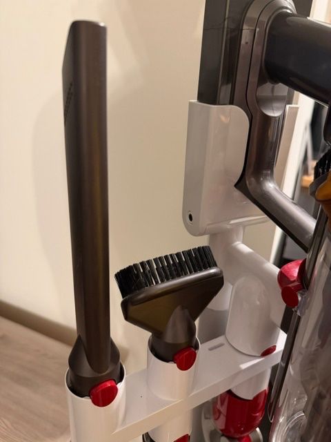 Dyson Aspirapolveri & Accessori: Dyson V15 detect absolute mit Floor Doc – Usato da Zürich venduto da MelanieA2101 2