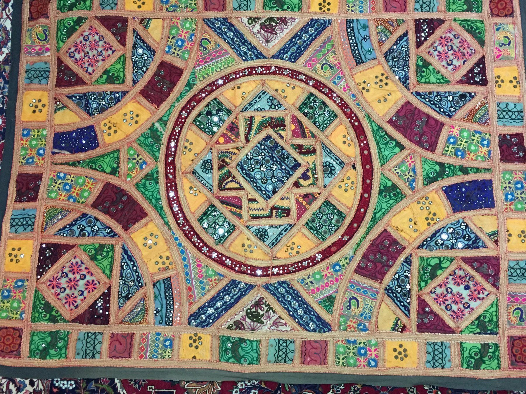 Coperte: Vintage Indische Decke Handarbeit – Usato da Schaffhausen venduto da vintageville 1