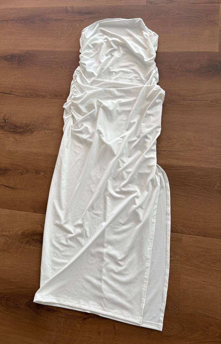 Kleider: Damen Kleid Gr. M – Neu (gemäss Beschreibung) aus Embrach von Bdennis 1