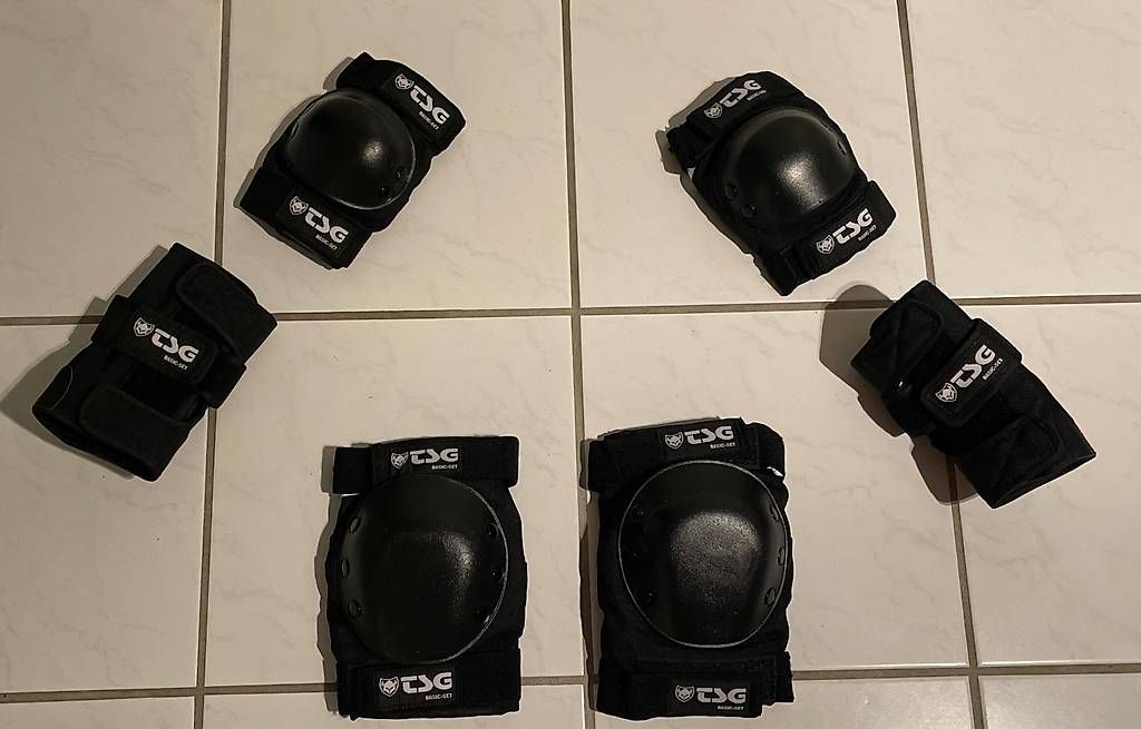 Protezioni & Imbottiture: Set protection Skate TSG basic set taille L – Usato da Vandoeuvres venduto da mar_gk9x