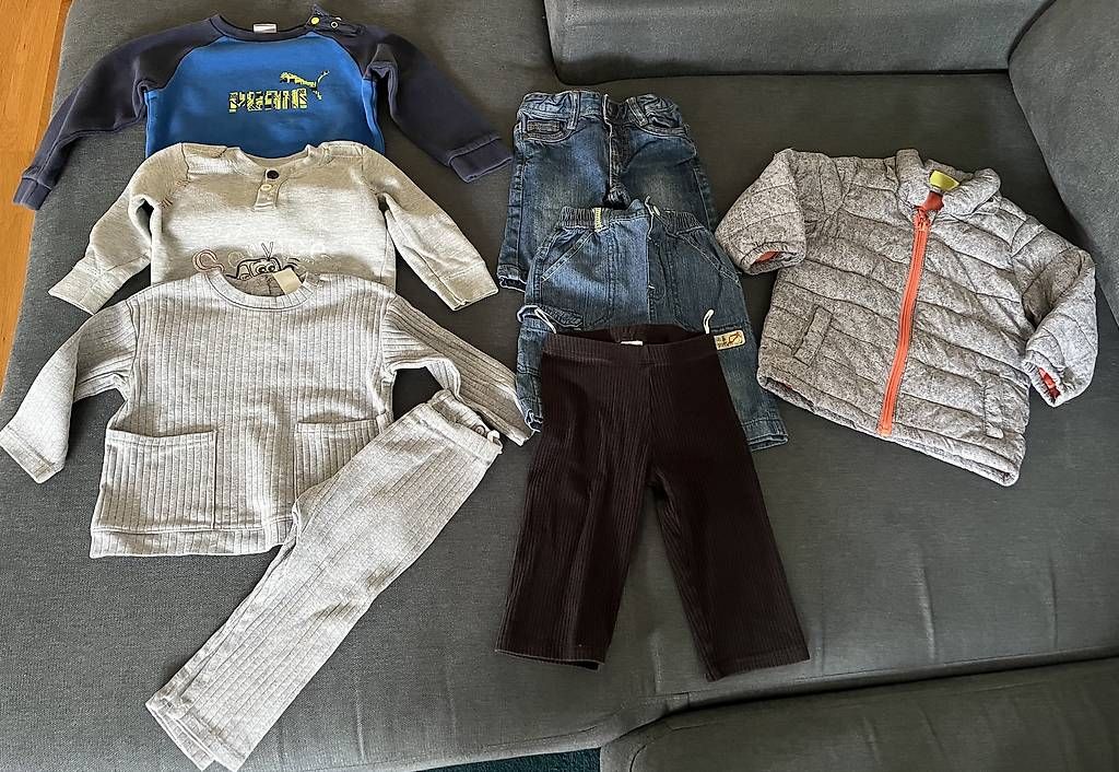 Lotti & Set di vestiti: Grosses Kleiderpaket Junge Grösse 80 – Usato da Stettlen venduto da Biienli 2