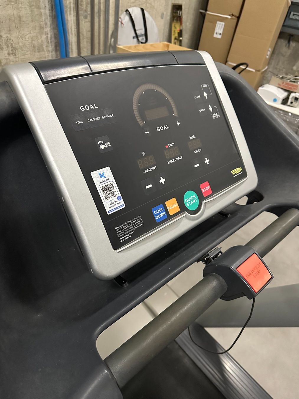 Technogym Hometrainer: Technogym Excite, tapis de course professionnel, salle de sp – Usato da Payerne venduto da id-elektro 1