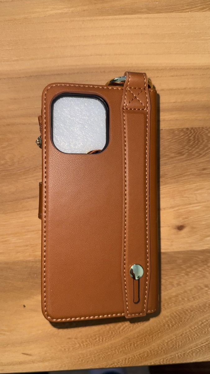 Cover & Protezioni schermo: Kunstleder Handyhülle IPhone 13Pro – Nuovo e nell'imballaggio originale da Wiesendangen venduto da Auri_0 3