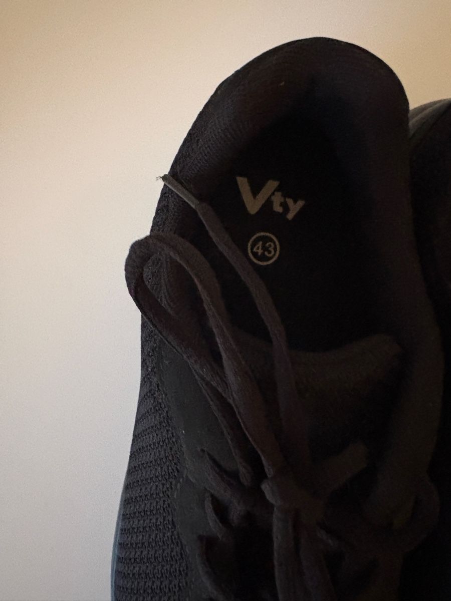 Dosenbach Scarpe da uomo: Vty Herren Sneaker, Grösse 43 / NEU – Nuovo (secondo la descrizione) da Oberengstringen venduto da Marling 2
