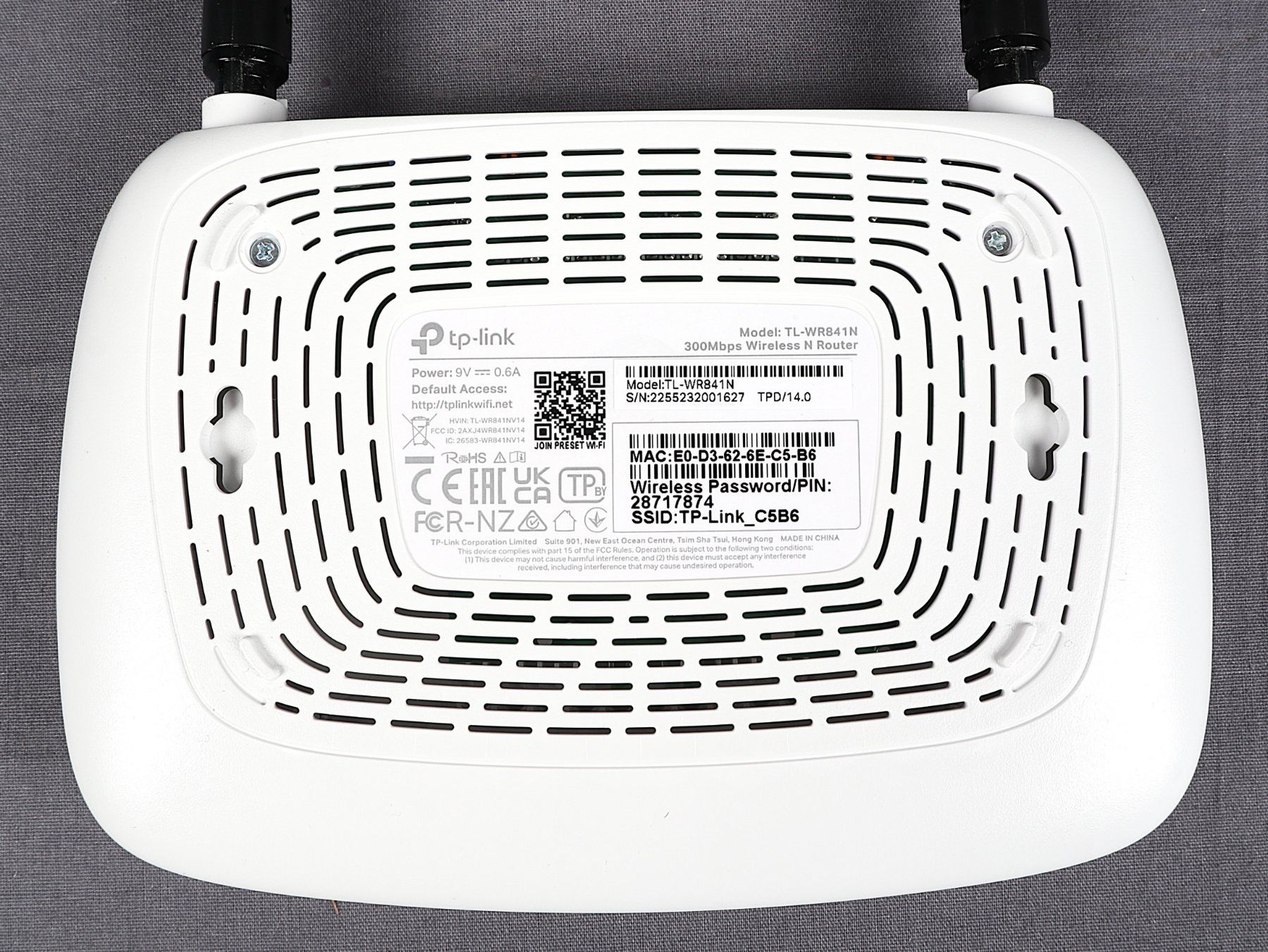 TP-Link Modem & Router: TP-LINK 300 Mbps Wireless N Router TL-WR841N – Nuovo (secondo la descrizione) da Steinen venduto da Restwert_Steinen 5