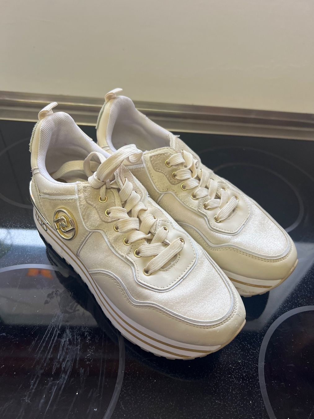 Liu Jo Scarpe da donna: Liu Jo Sneaker – Usato da Zuzgen venduto da Astrid2004 1