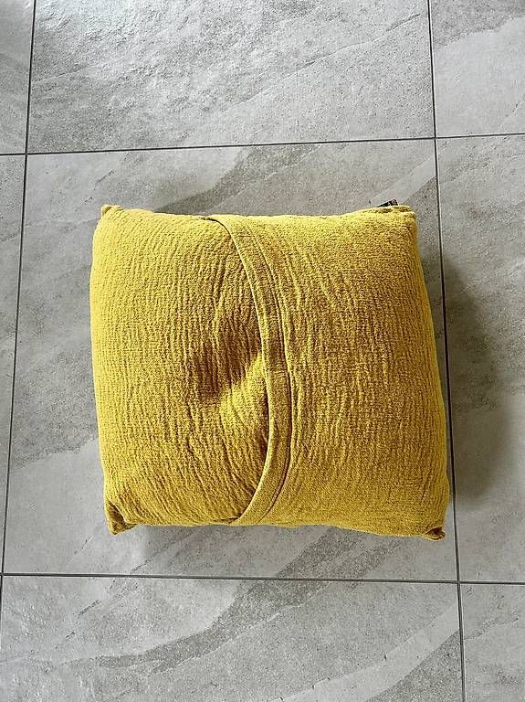 Kissen: Kissen 50x50 – Gebraucht aus Galgenen von mel_6sft 1