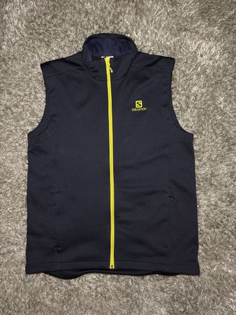 Salomon Vest Size M, Sleeveless Running Jacket 🏃🏽‍♂️