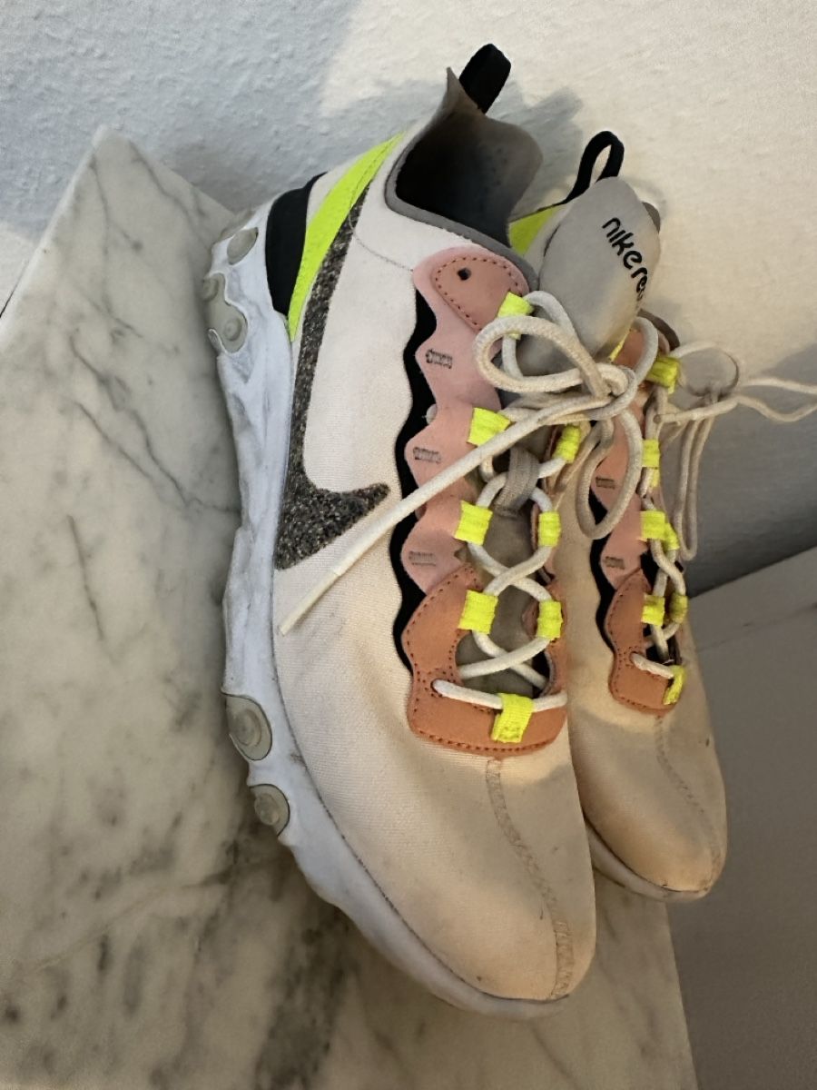 Nike Herrenschuhe: Nike React Element 55 Damen Grösse 41 getragen – Gebraucht aus Zürich von eeemaa