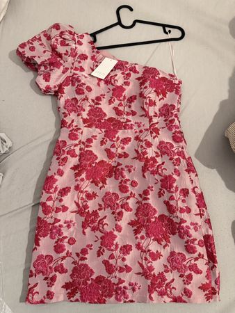 ROBE ASYMETRIQUE FLEURIE ROSE