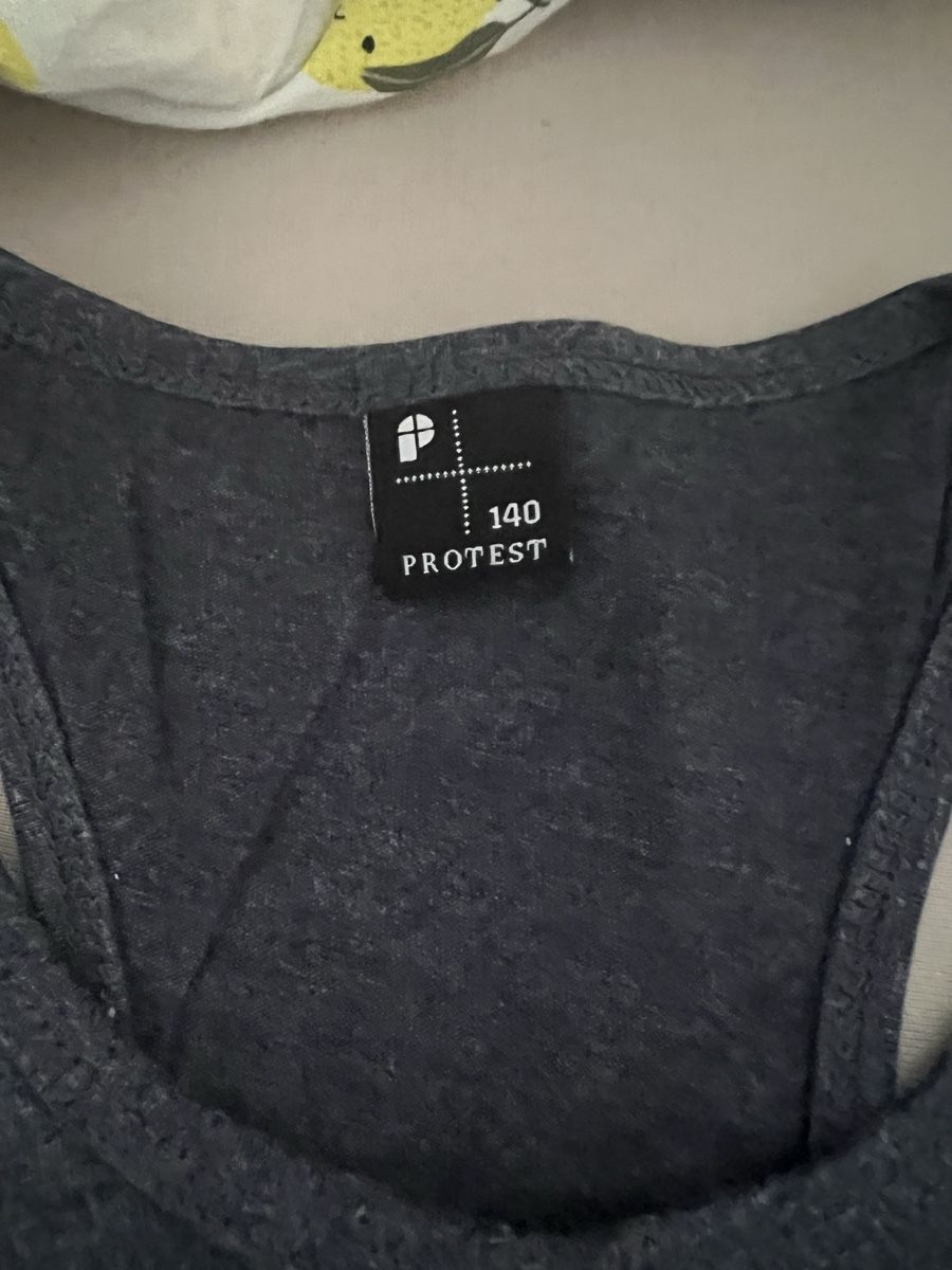 Camicie, T-shirt & Polo: Tanktop – Usato da Rüschlikon venduto da Meli_16 1