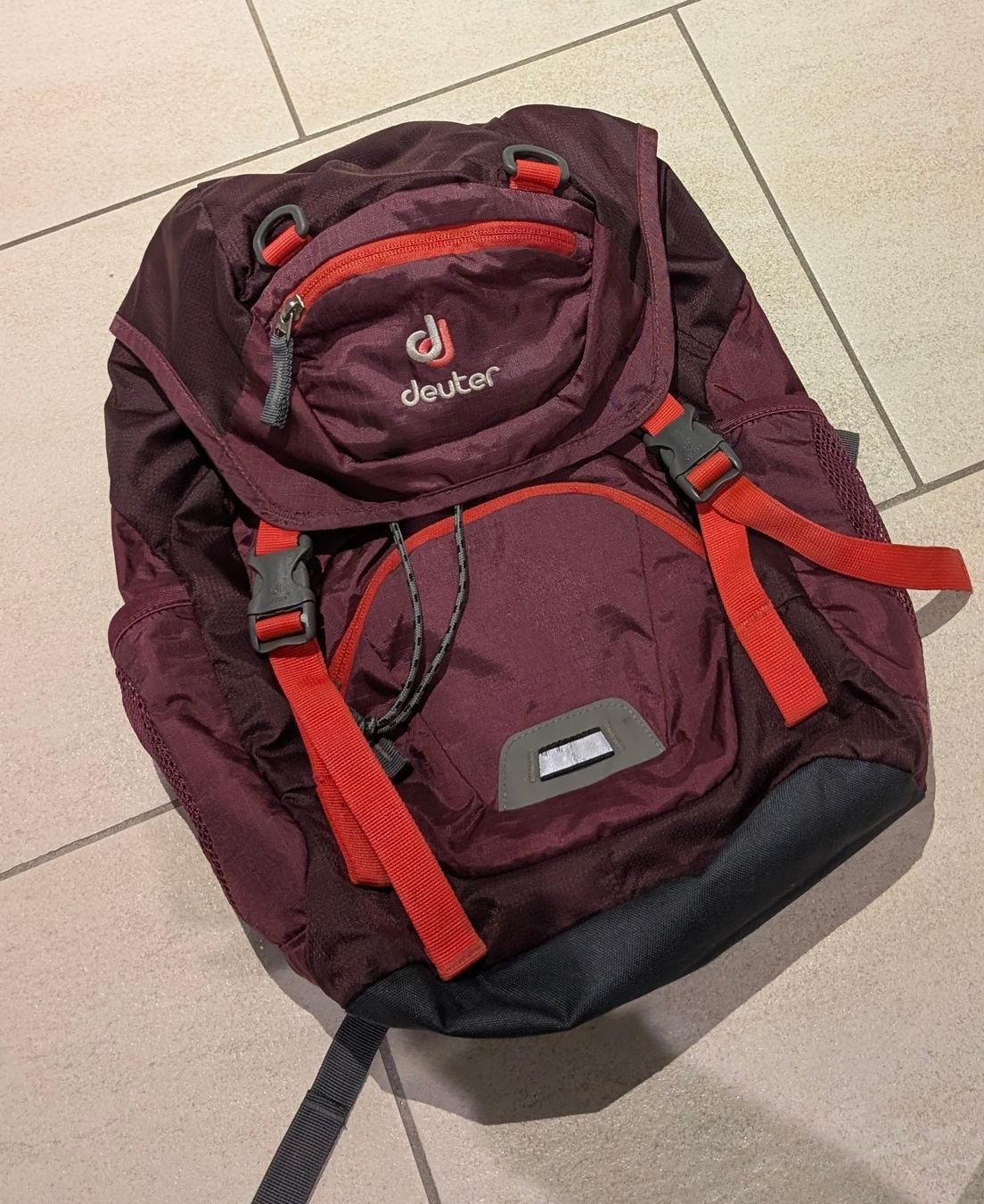 Deuter Borse & Zaini: Deuter Rucksack Junior, dunkelrot  – Usato da Ganterschwil venduto da Nike18 1