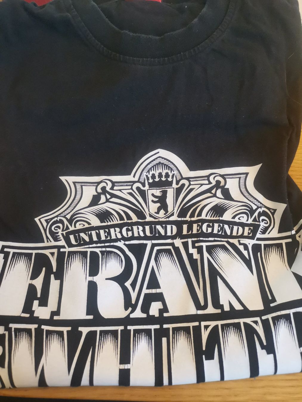 T-shirt: T-Shirt: Frank White von Aggro Berlin – Usato da Wiesendangen venduto da MMoretto