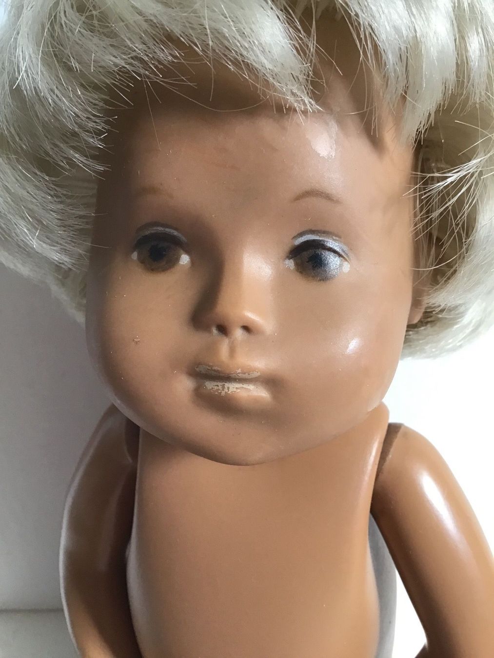 Bambole: Sasha Bebe mit hellen Lippen – Usato da St. Gallen venduto da Goldlilly