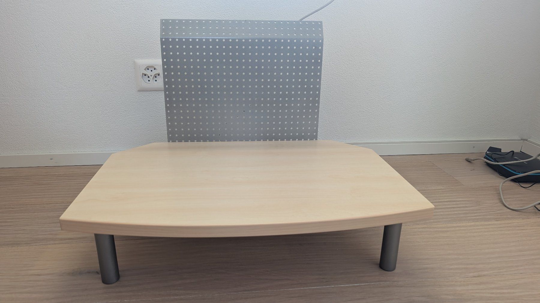 Bureaux: Schreibtisch – D'occasion à Bad Ragaz par tamtam_92 2
