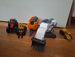 Spielzeug Baufahrzeuge Set: Bagger, Traktor & mehr!