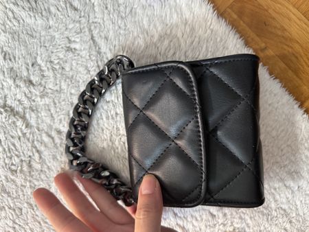 Elegante, schwarze Handtasche mit Kette - Top Zustand!
