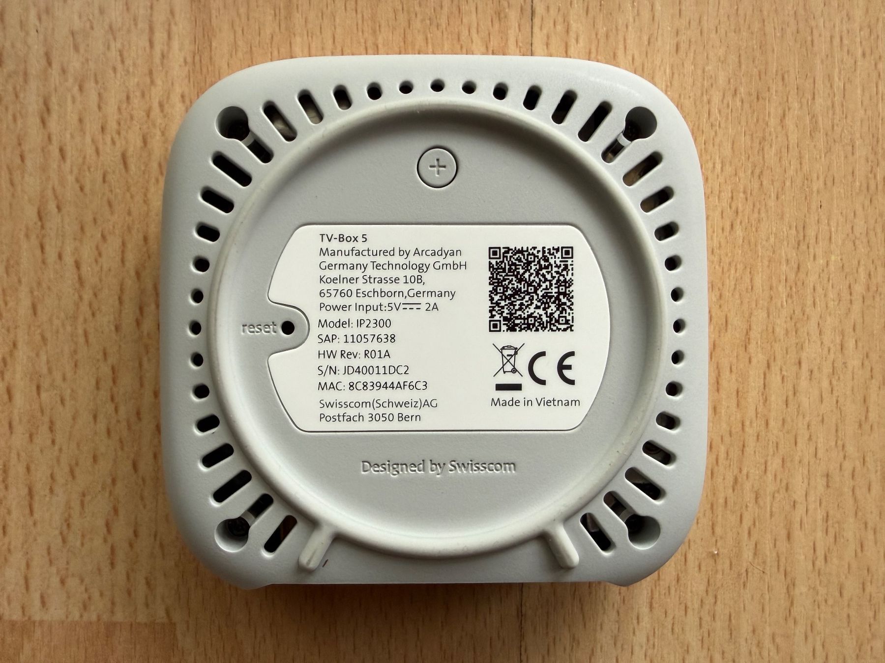 Swisscom Modem & Router: Swisscom Internet Box 3 und TV-Box 5 – Usato da Schüpfen venduto da ma_al 5