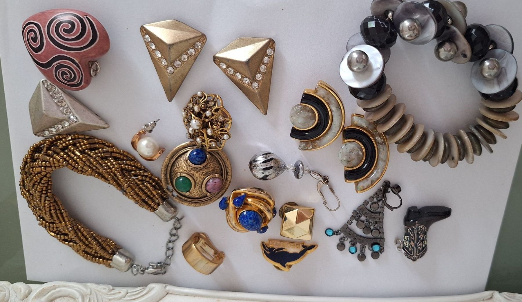 Altri gioielli: SCHMUCK LOT BASTEL. – Usato da Kerzers venduto da ExpressoTerreno