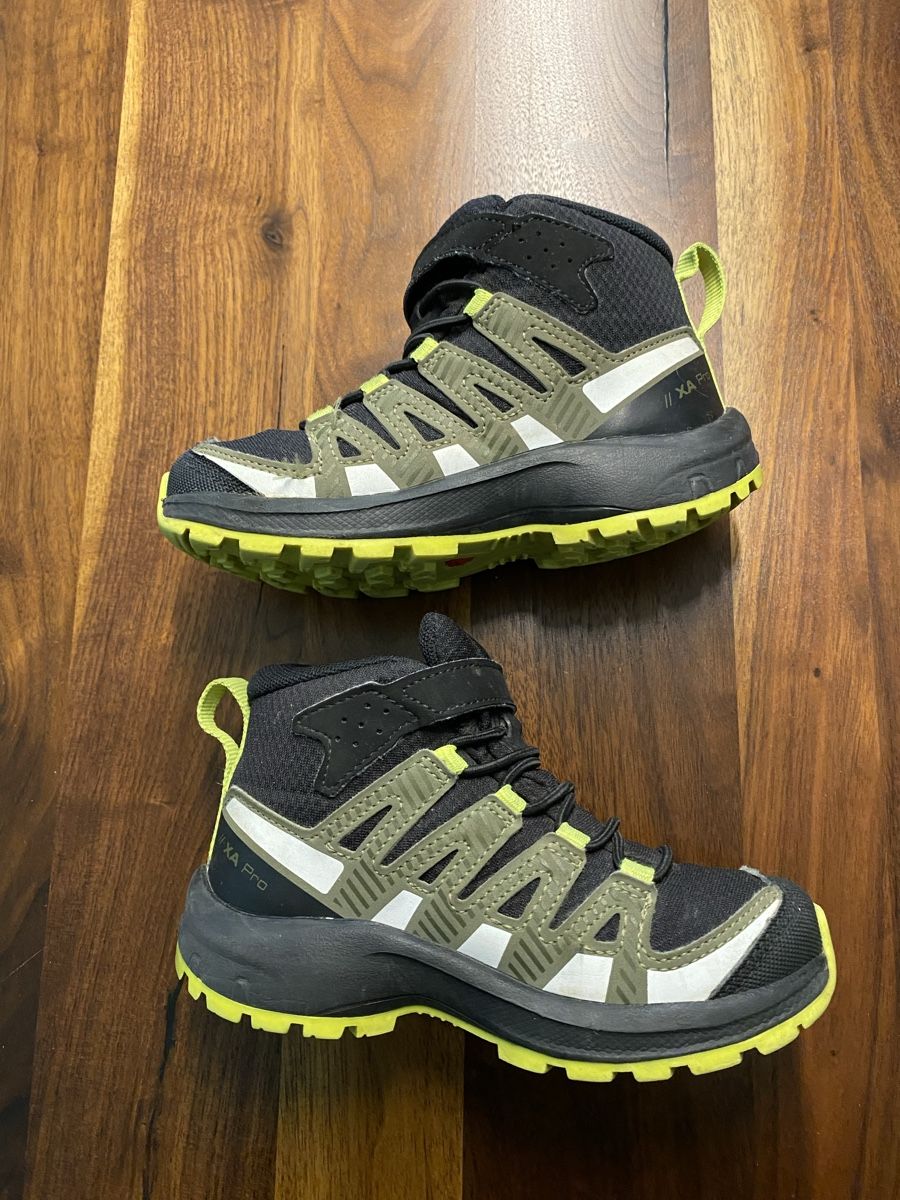 Salomon Scarpe per ragazzi: Kinder Wanderschuhe Salomon, Grösse 27, schwarz, – Usato da Baar venduto da tan_z8zm 2