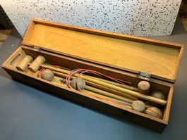 gebr. klassisches Vintage Krocket-Set aus Holz ab 1.-
