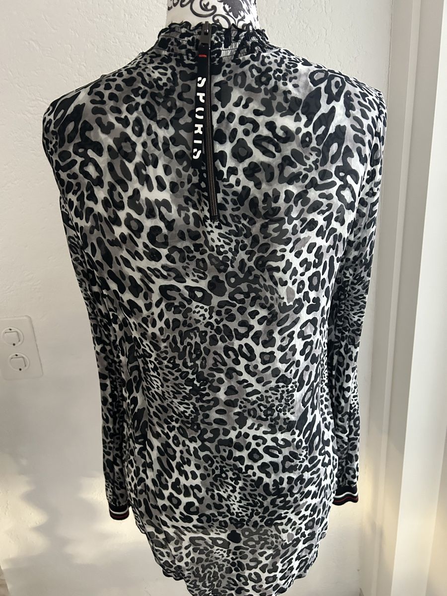 Marc Cain T-shirt: Maglione Marccain taglia S – Nuovo (secondo la descrizione) da Locarno venduto da Matic04 1