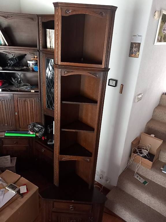 Schränke: Meuble Tudor, plusieurs éléments possibles – Gebraucht aus Orvin von sev_5fgs