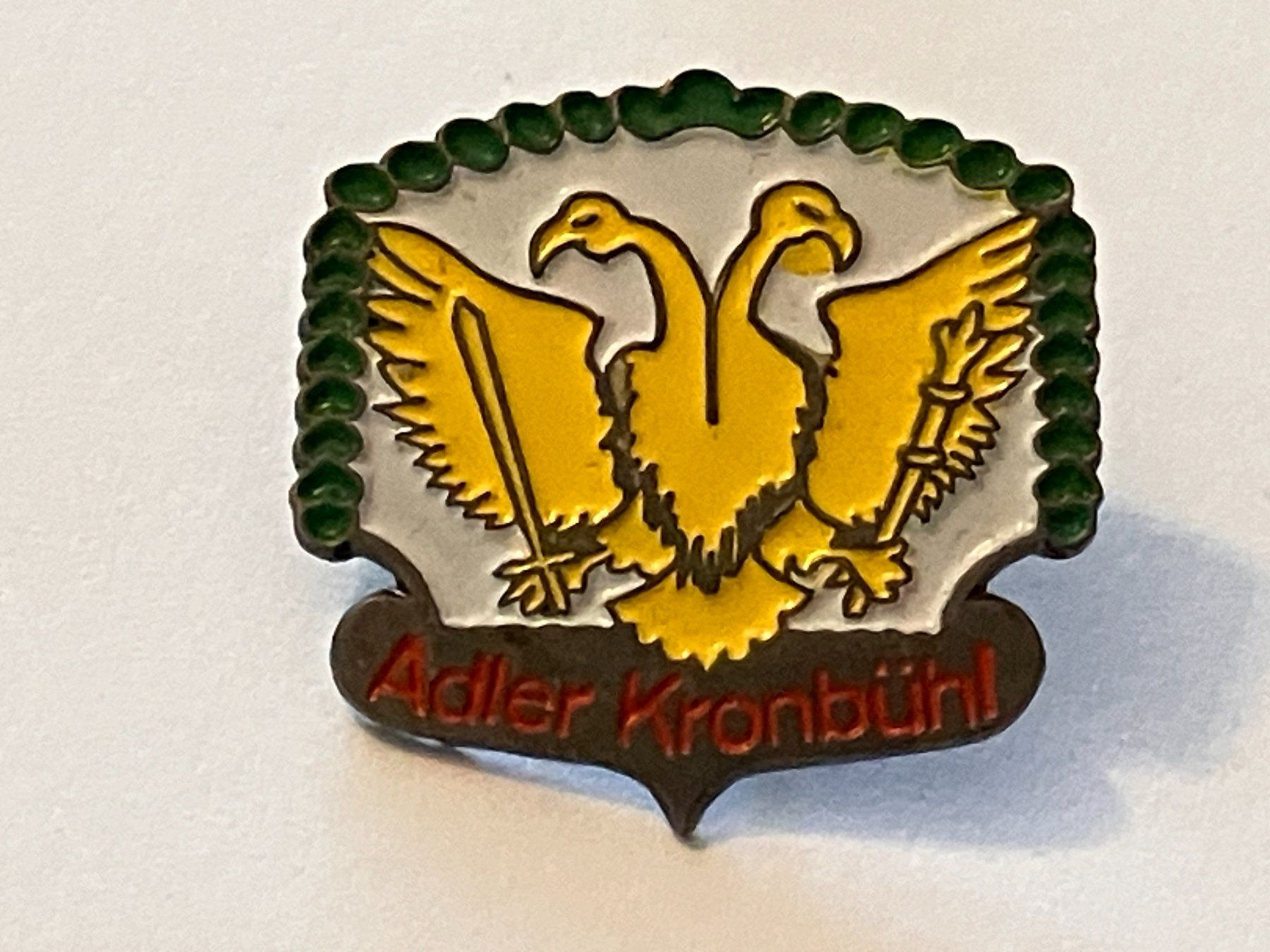 Placchette & Badge: 1 Pin Adler Kronbühl – Usato da Basel venduto da djwwpp