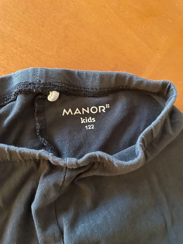 Strümpfe & Strumpfhosen: Kinder Mädchen Leggings Manor schwarz 122 – Gebraucht aus Bergdietikon von antovale 1