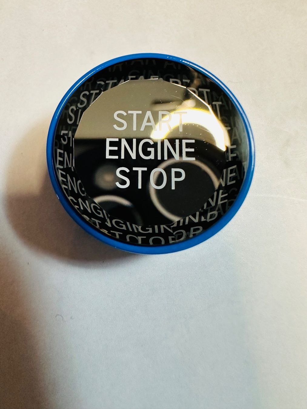 BMW Toutes les pièces auto: BMW Start Knopf E60 E70 E71 E81 E83 E84 E87 E89 E90 E91 E92 – Neuf avec emballage d'origine à Balsthal par D.K.Autoteile11 2