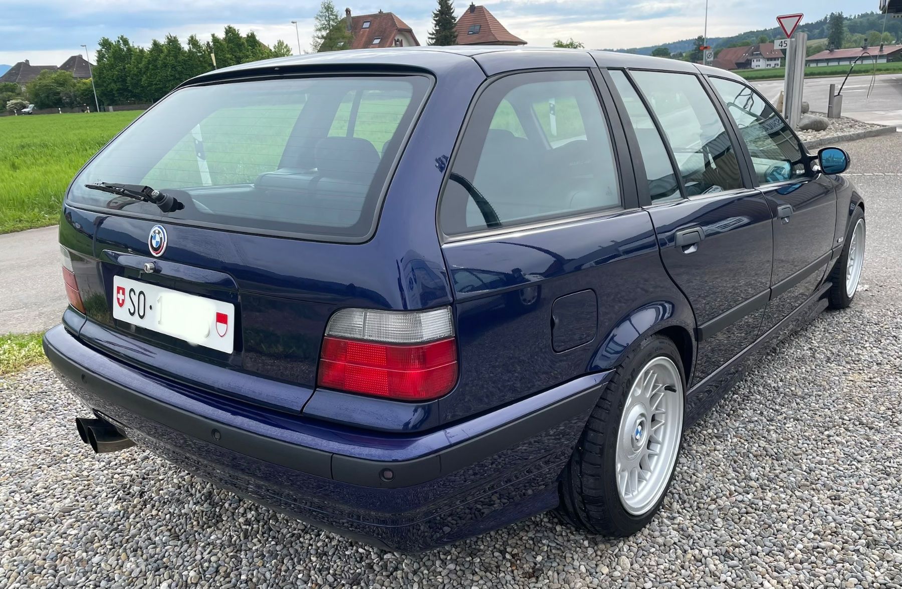 BMW Autos: BMW E36 Touring (ab MFK) – D'occasion à Grenchen par rap_dh6r 2