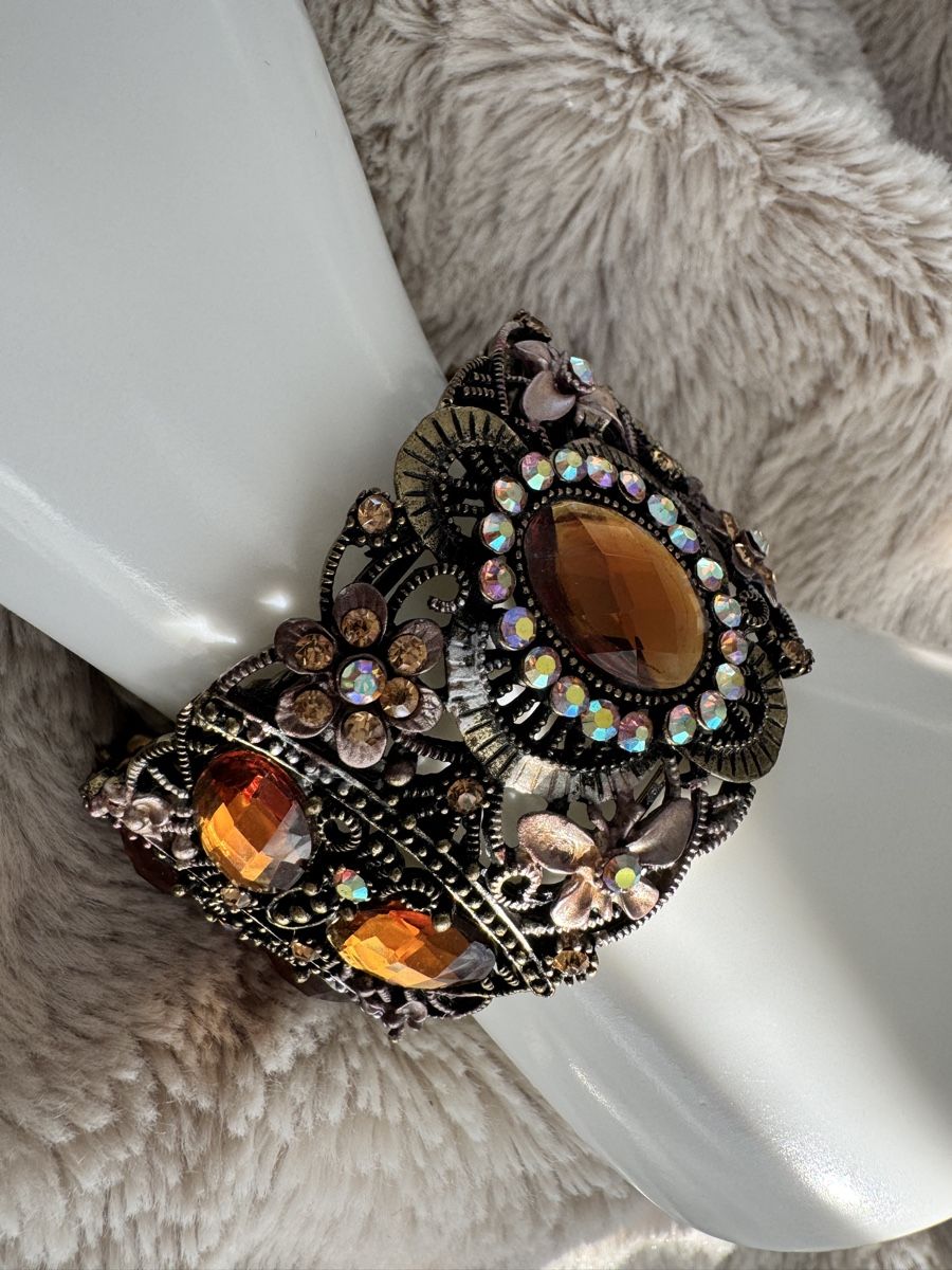 Bracelets: Armband Cuff Modeschmuck – D'occasion à Egg b. Zürich par chantilly-lace 1