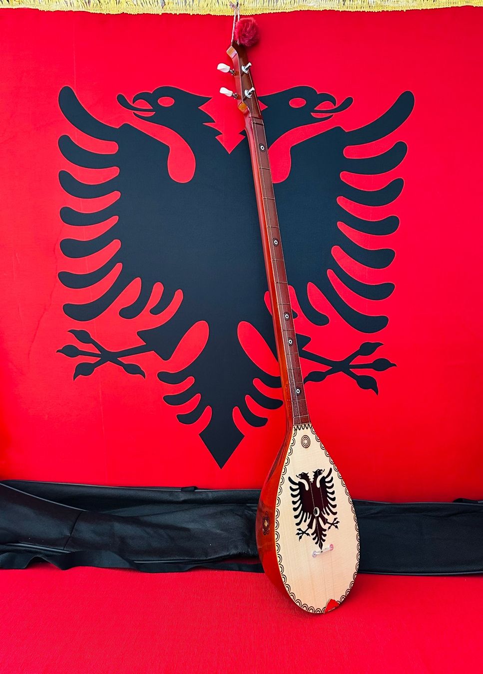 Musikinstrumente: Albanisches Musikinstrument Qifteli – Neu und originalverpackt aus Kirchberg SG von rex_pfd8