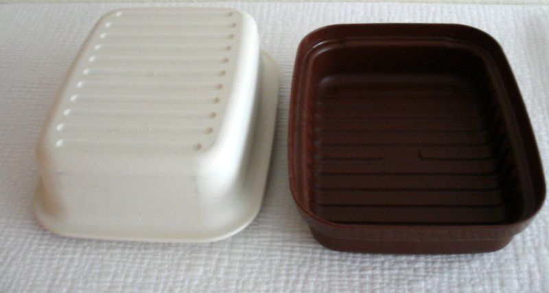 Tupperware Contenitori & Simili: Vintage Tupperware Brotkasten, BreadSmart, Aufbewahrungsbox – Usato da Regensdorf venduto da anna059 2