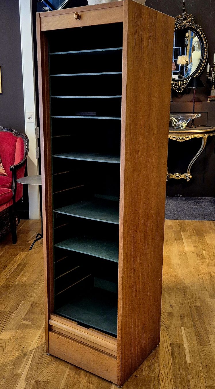 Armadi: Vintage Rollladen-Schrank – Usato da Basel venduto da Gaianed 7