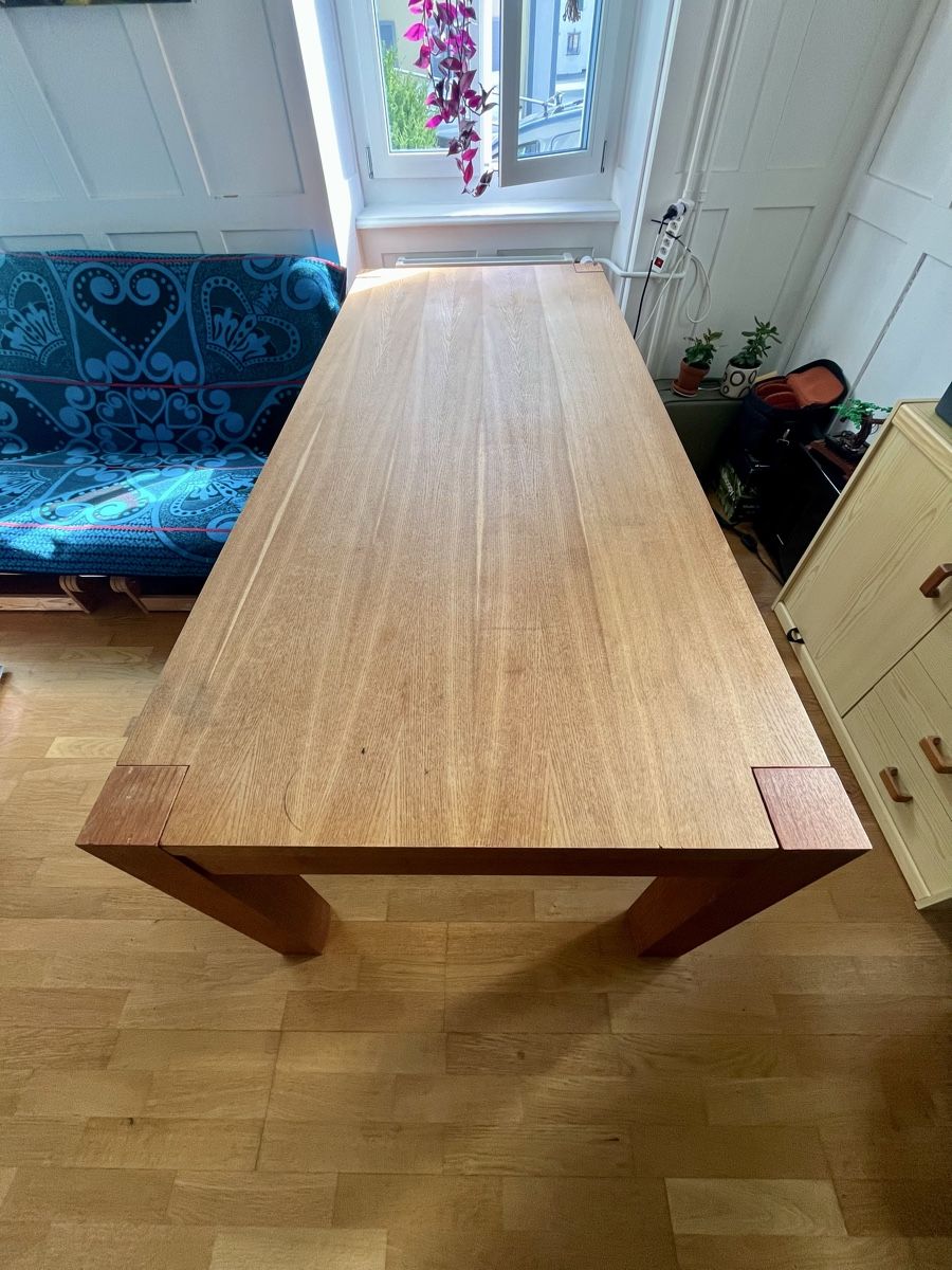 Tische: Holztisch 209x89x76 cm – Gebraucht aus Rhäzüns von duudii