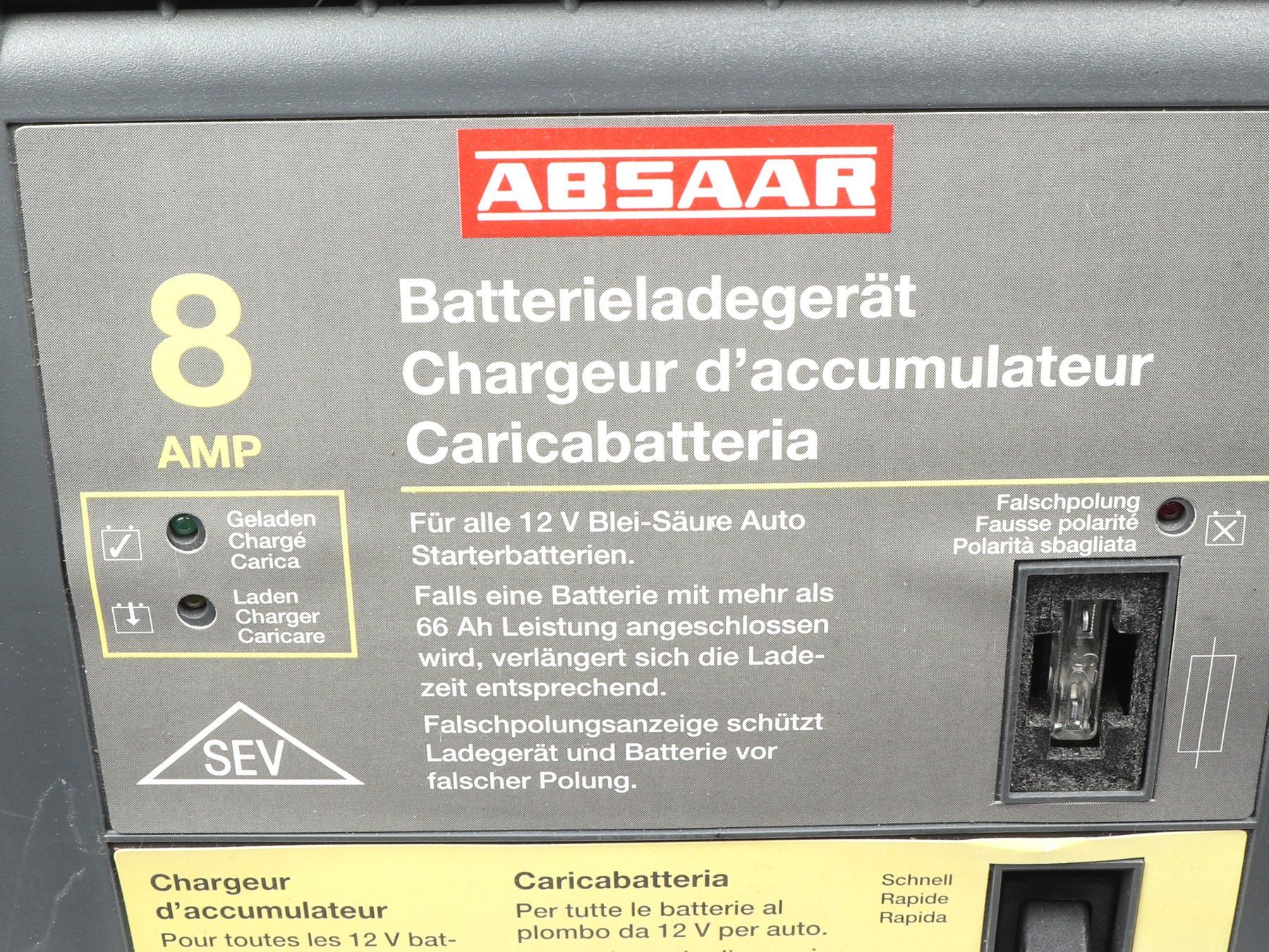 Caricabatterie: ABSAAR Auto Batterieladegerät 8 AMP – Usato da Steinen venduto da Restwert_Steinen 5