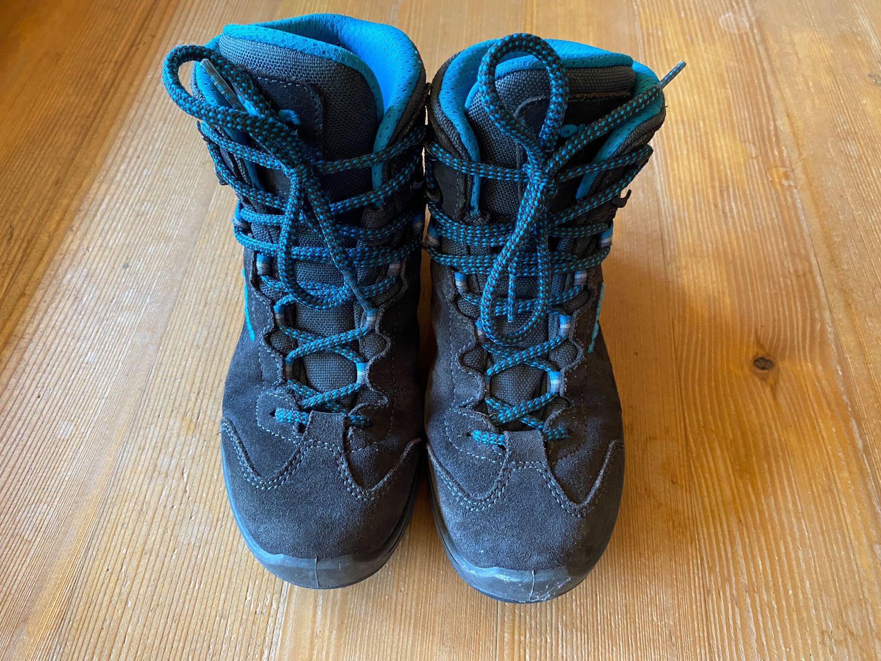 Lowa Scarpe per ragazzi: Lowa Wanderschuhe Gr. 33 Top Zustand! – Usato da Frümsen venduto da Aulenti 2