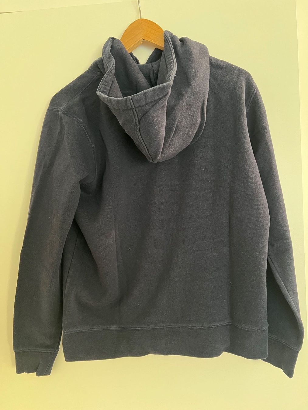 Pulls & Sweat-shirts: Navyblauer Hoodie von Maison Labiche in Gr. S – D'occasion à Winterthur par mic_l98y 2